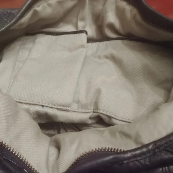 Lamb Skin HOBO Bag By Banana Republic (NWOT) - Picture 5 of 14